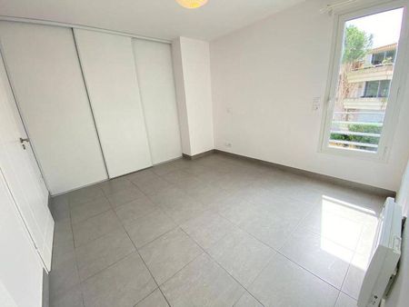 Location appartement récent 2 pièces 38.12 m² à Montpellier (34000) - Photo 2