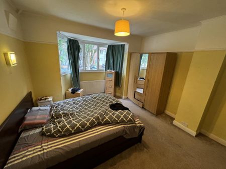 2 bedroom semi-detached house to rent - Photo 4