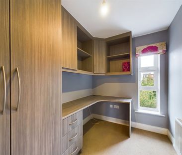 5 bedroom House in Kingsquarter, Maidenhead - Photo 5