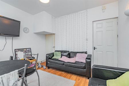 4 bedroom house to rent - Photo 3