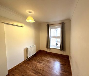 Bedford Street - Photo 2