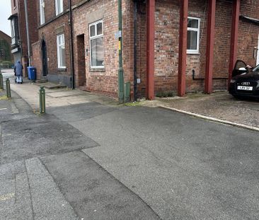 2 bedroom flat to rent - Photo 3