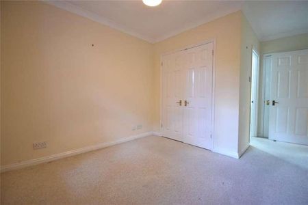 The Byfrons, Boundary Road, Farnborough, Hampshire, GU14 - Photo 2