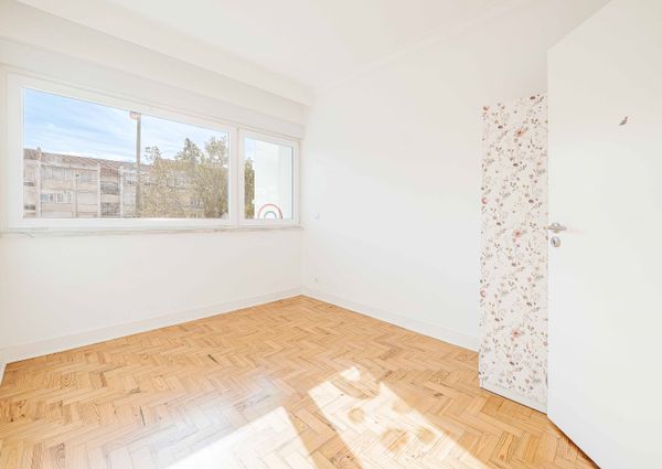 APARTAMENTO T2+1 NA AV ESTADOS UNIDOS DA AMÉRICA - LISBOA