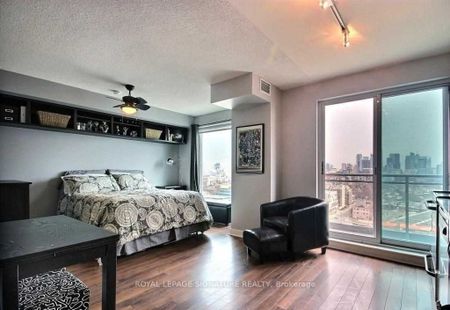 Zip Condos and Lofts , #1809 - Photo 3