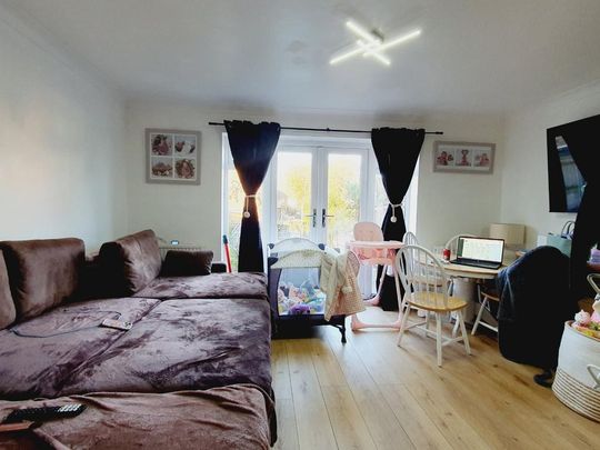 3 bedroom terraced house to rent - Photo 1