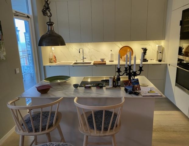 Tullaregatan 8 - Photo 1