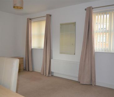 2 bedroom apartment to rent - Photo 4