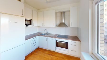 Östra Åsgatan 5, Eskilstuna - Photo 2