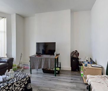 5 bedroom house to rent - Photo 1