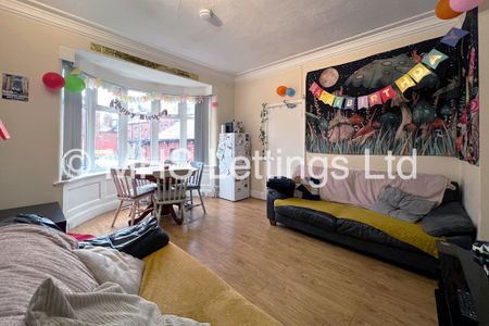 4 Bedroom End Terraced House for rent in Estcourt Avenue - Photo 3