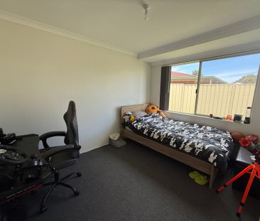 Spacious Family Living with Multiple Living Areas and An Undergroun... - Photo 1