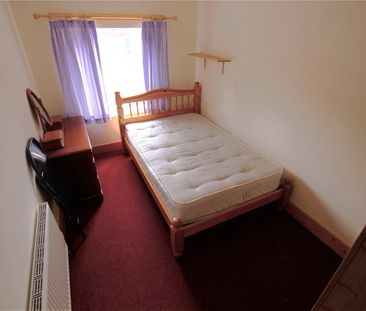 4 bedroom terraced house to rent - Photo 3