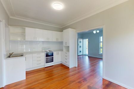 35 Drydon Street, Wallsend NSW 2287 - Photo 5