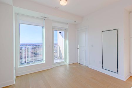 For Lease - 3240 William Coltson Avenue Unit# 1902, Oakville, Ontario - Photo 4