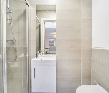 Baring Road, London, SE12 - Photo 5