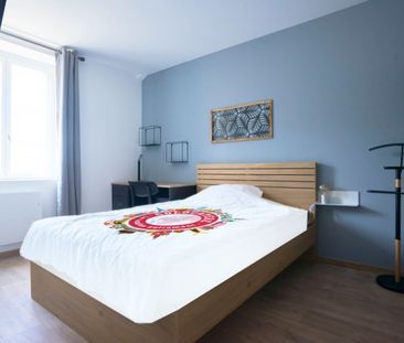 ST PIERRE LES DAMES Roommate 4 Bedrooms at Reims - Photo 3