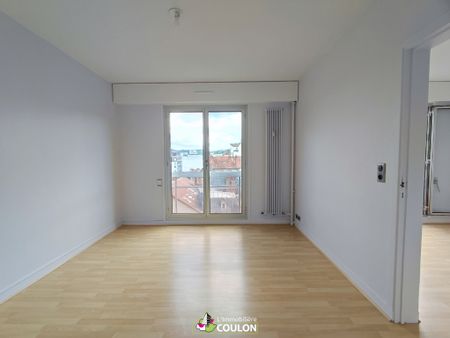 Appartement - 2 pièces - Jaude/Banque de France - Photo 5