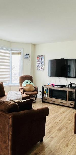 TRÈS GRAND 3 1⁄2 SEMI-MEUBLÉ BEAUPORT - Photo 1