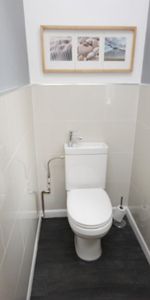 Western Avenue, East Acton, London, W3 7TZ - Photo 3