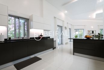 Moradia T4 em Setúbal