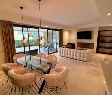 Alquiler de chalet adosado en Calle Montemenor - Photo 5