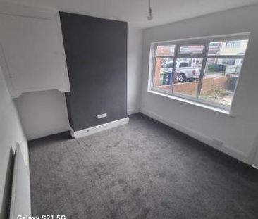 2 bedroom property to rent in Grimsby - Photo 3