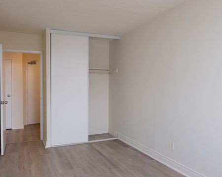 One Bedroom - Photo 4