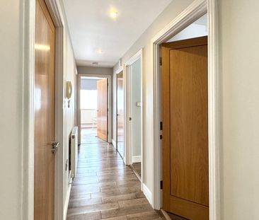 2 Bed Flat, Settlers Court, E14 - Photo 1