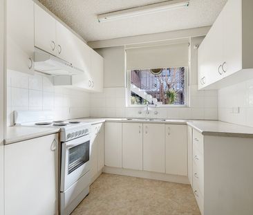 2/24 Garfield Street, Cheltenham VIC 3192 - Apartment For Rent | Do... - Photo 3