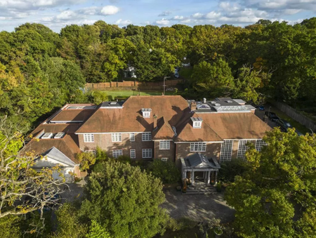 8 bedroom detached house to rent - Photo 3