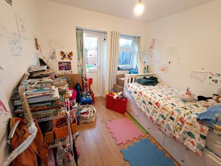 2 bedroom apartment to rent - Photo 4