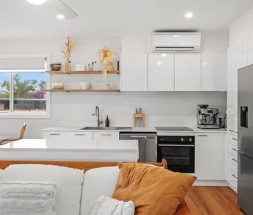 76a Kathleen White Crescent, Killarney Vale, NSW 2261 - Photo 2