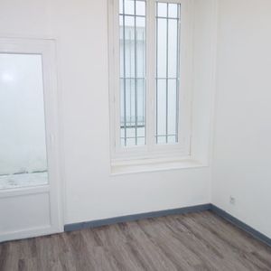 Location - Appartement T3 de 51 m², avec cour privative et cagibi - Photo 2