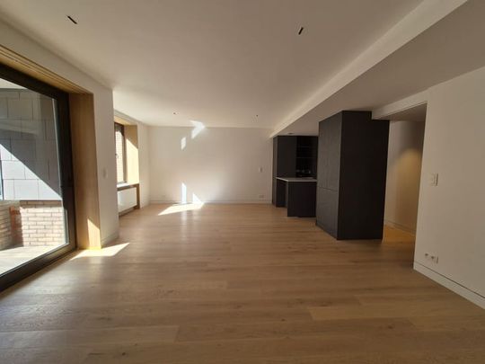 Appartement te huur - Photo 1