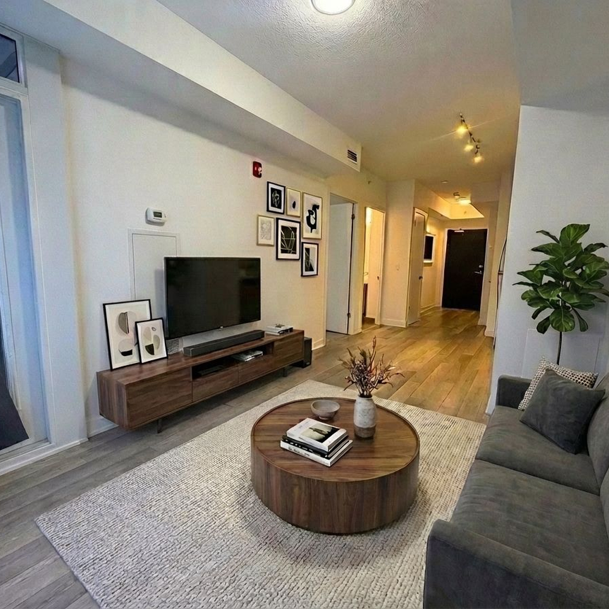 For Lease - 5260 Dundas Street Unit# 420, Burlington, Ontario - Photo 1