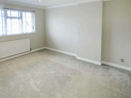 Allens Road, CM11 - Photo 4