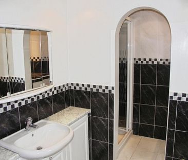 3 bedroom flat to rent - Photo 6
