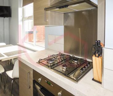 1 bedroom in a house share to rent - Photo 6