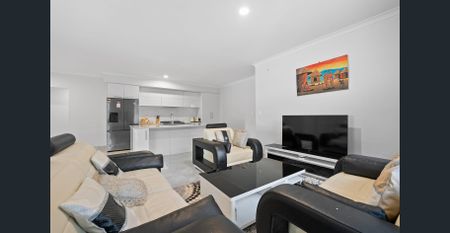 Welcome to 17 Danube Road, Baldivis - Modern family home - Photo 2