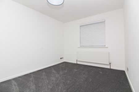 1 Bedroom Semi-Detached Bungalow - Photo 3