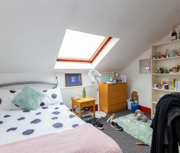 6 bedroom house to rent - Photo 1