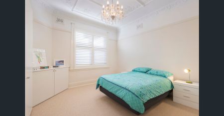 Exquisitely renovated Federation family residence - Photo 5