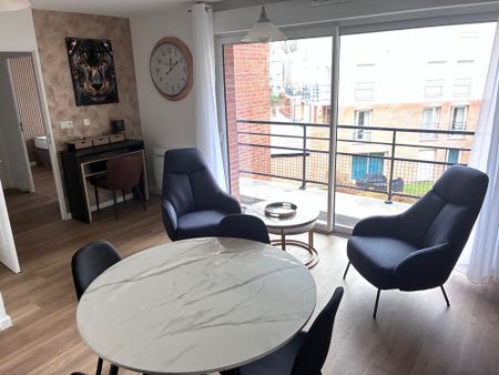Location Appartement 2 pièces 52m² VALENCIENNES 59300 - Photo 4