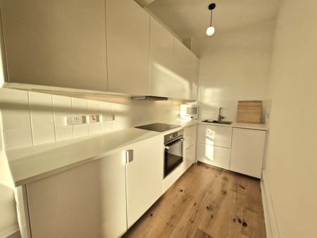 Crow Road, Broomhill - Photo 4