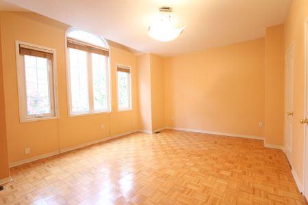 For Lease - 49 Falling River Drive Unit# Upper, Richmond Hill, Ontario - Photo 4