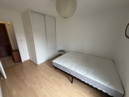 Location Appartement 2 pièces 41m² THONON LES BAINS 74200 - Photo 5