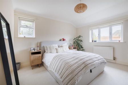 3 bedroom apartment to rent - Photo 5