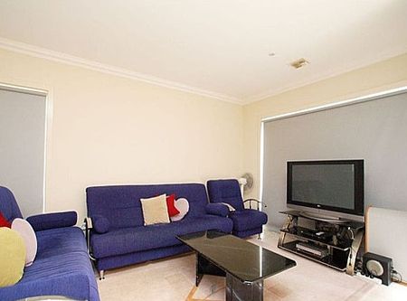 4 Portland Place, Roxburgh Park, VIC 3064 - Photo 4