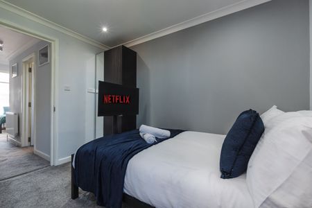 2 Bed Flat, Reading, RG1 - Photo 4